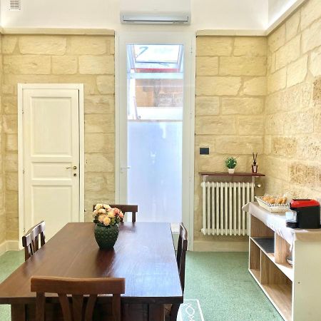 Vohis Luxury House - Fast Wi-Fi & Easy Parking Apartment Lecce Bagian luar foto