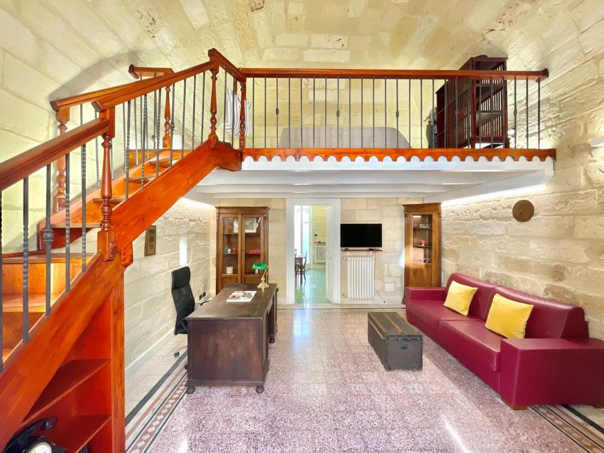 Vohis Luxury House - Fast Wi-Fi & Easy Parking Apartment Lecce Bagian luar foto