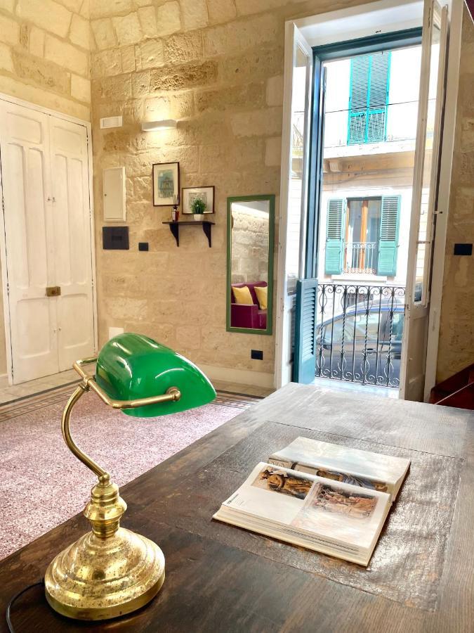 Vohis Luxury House - Fast Wi-Fi & Easy Parking Apartment Lecce Bagian luar foto