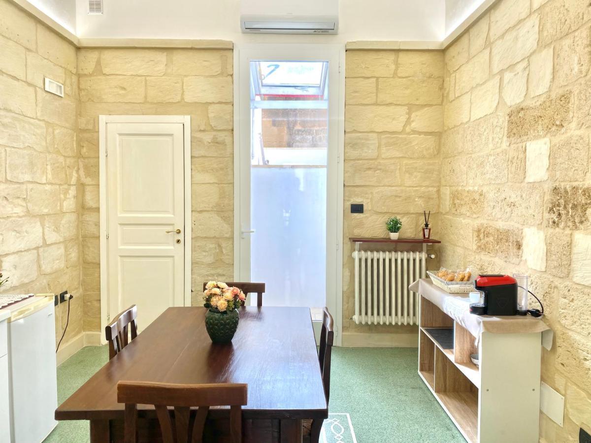 Vohis Luxury House - Fast Wi-Fi & Easy Parking Apartment Lecce Bagian luar foto