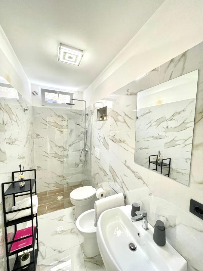 Vohis Luxury House - Fast Wi-Fi & Easy Parking Apartment Lecce Bagian luar foto