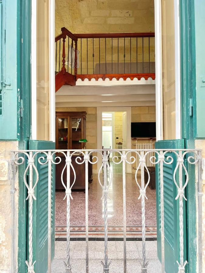 Vohis Luxury House - Fast Wi-Fi & Easy Parking Apartment Lecce Bagian luar foto