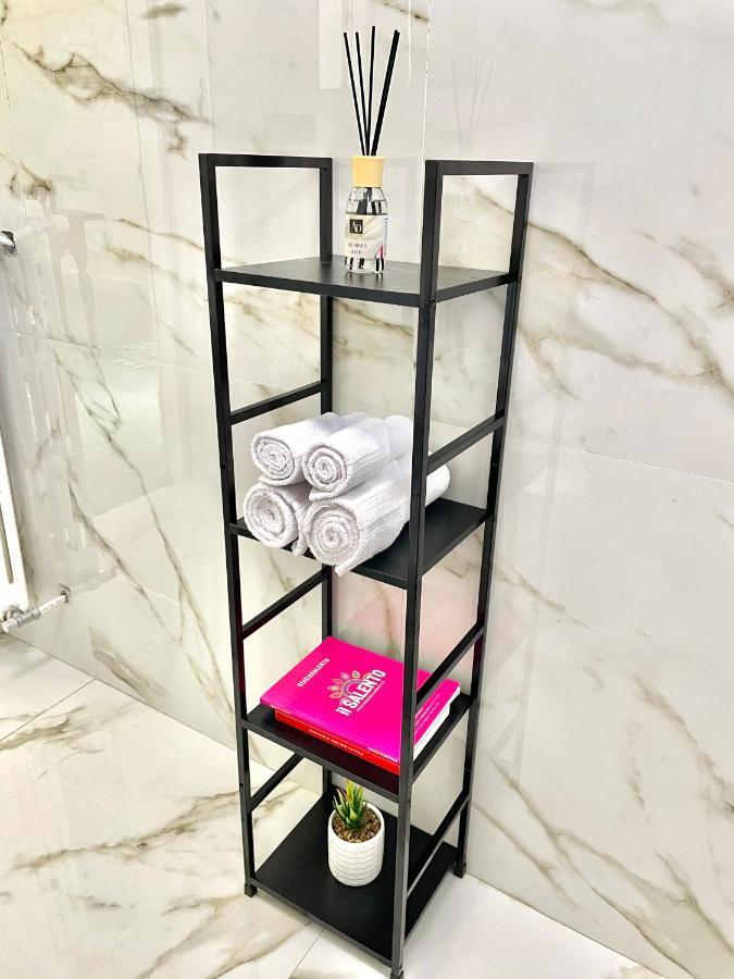 Vohis Luxury House - Fast Wi-Fi & Easy Parking Apartment Lecce Bagian luar foto