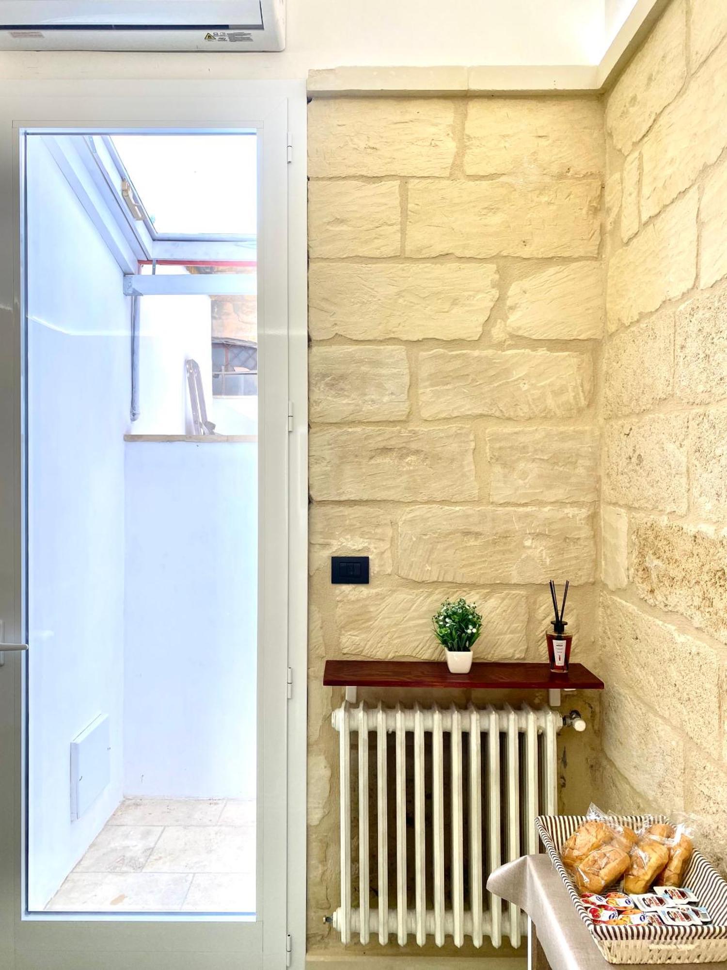 Vohis Luxury House - Fast Wi-Fi & Easy Parking Apartment Lecce Bagian luar foto
