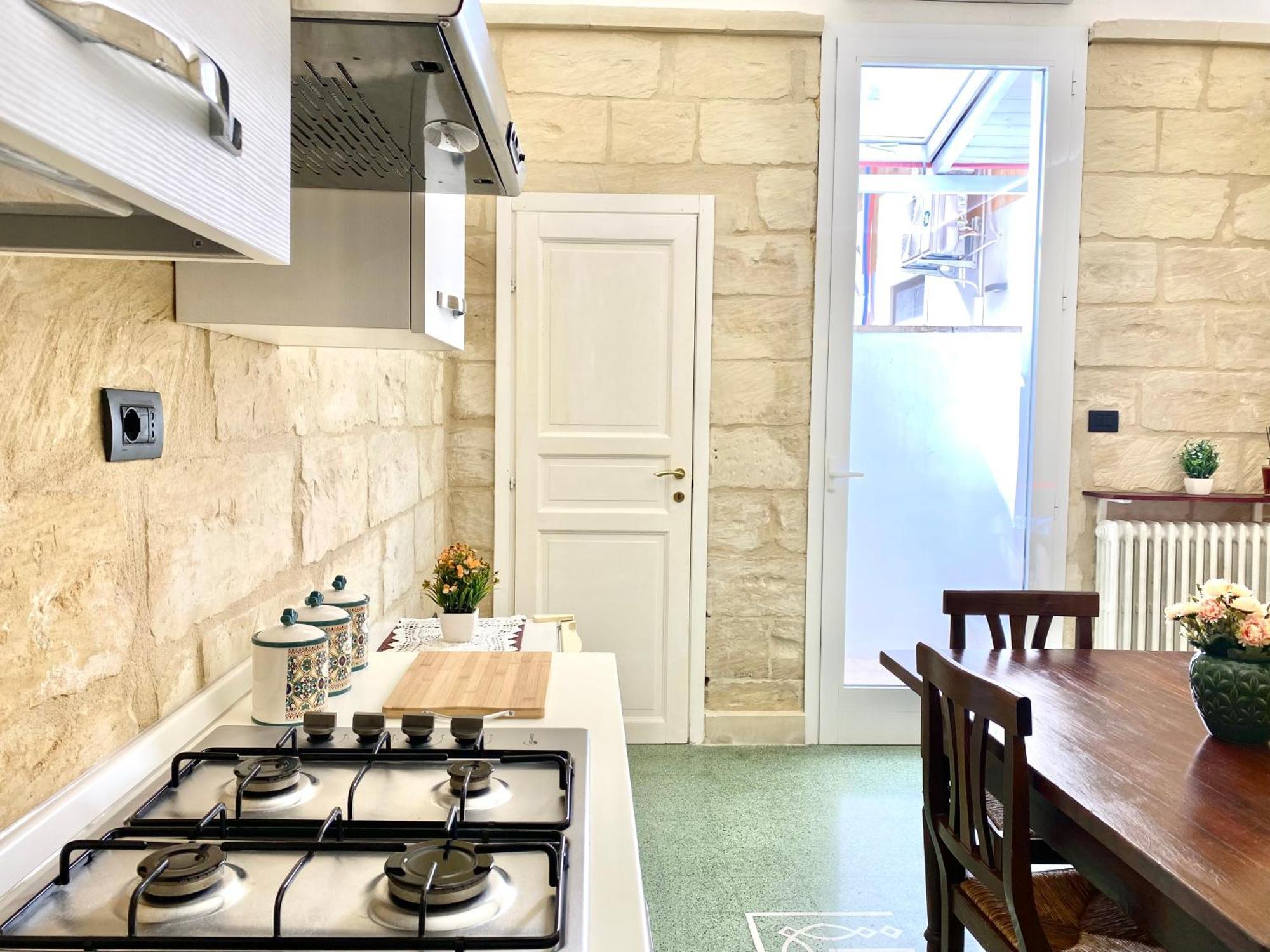 Vohis Luxury House - Fast Wi-Fi & Easy Parking Apartment Lecce Bagian luar foto