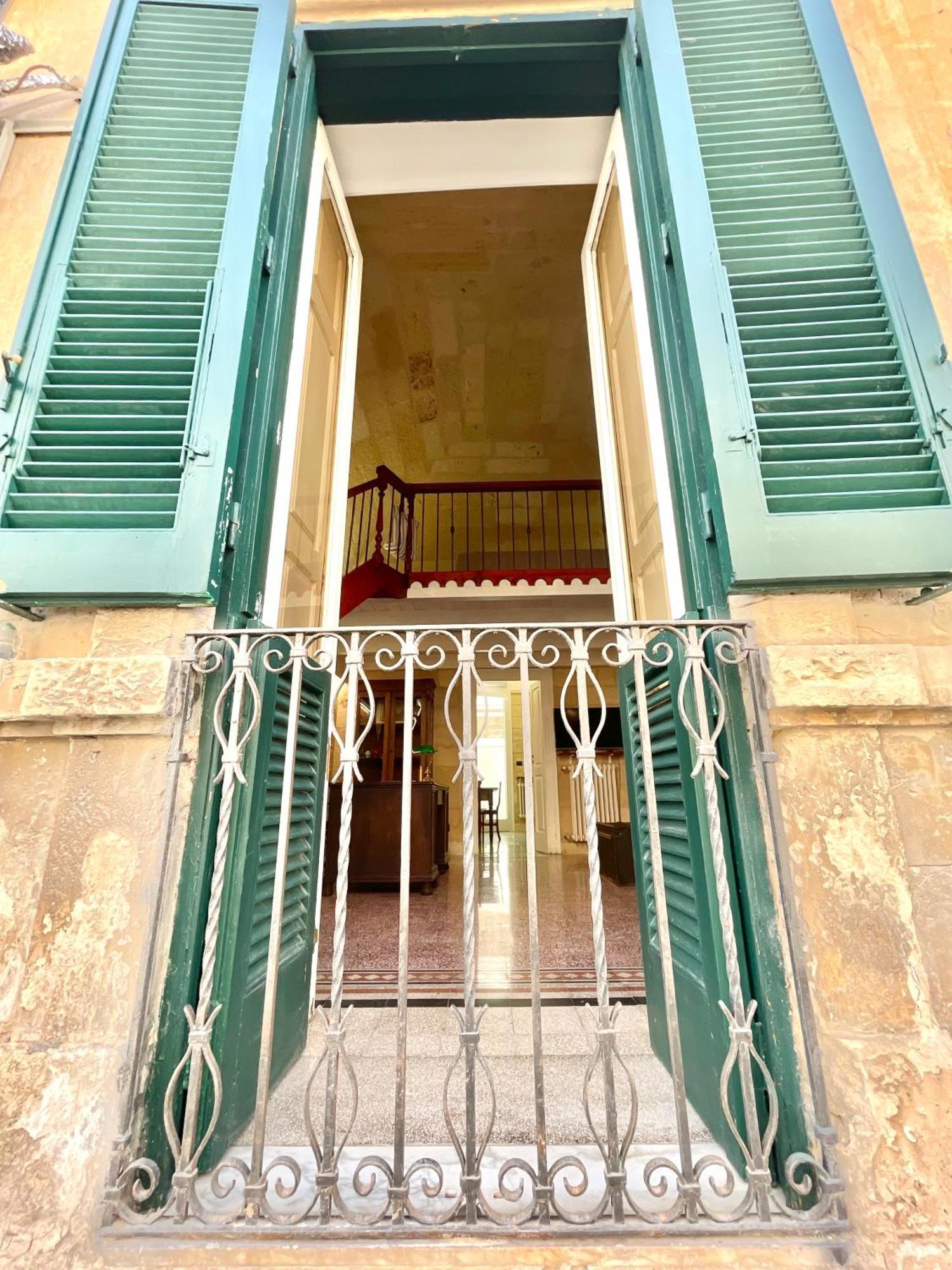 Vohis Luxury House - Fast Wi-Fi & Easy Parking Apartment Lecce Bagian luar foto